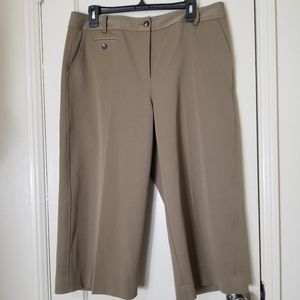 TALBOTS stretch khaki tan flat front crop capri size 14